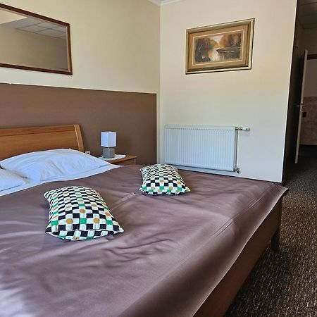 Bed And Breakfast Restaurant Dp Donji Zvecaj Экстерьер фото