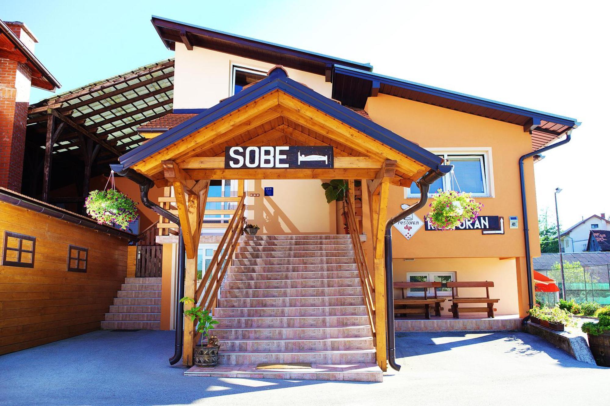Bed And Breakfast Restaurant Dp Donji Zvecaj Экстерьер фото