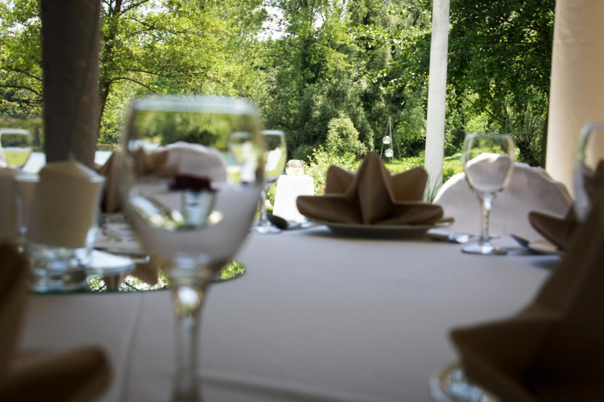 Bed And Breakfast Restaurant Dp Donji Zvecaj Экстерьер фото